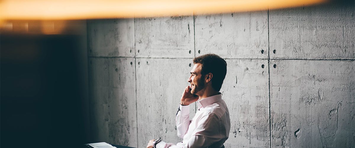 agreement-boss-business-businessman-call-career-caucasian-chief-computer-confident-consulting_t20_resize