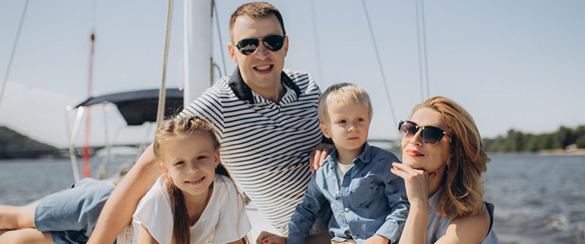 family-portrait-on-the-deck-of-the-yacht-2025-01-16-12-15-39-utc_res